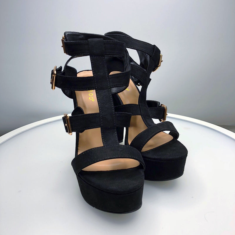 BLACK WITH GOLD BUCKLE HEELS